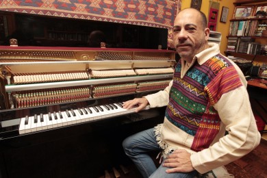 JUAN CARLOS CAMBAS, PIANISTA